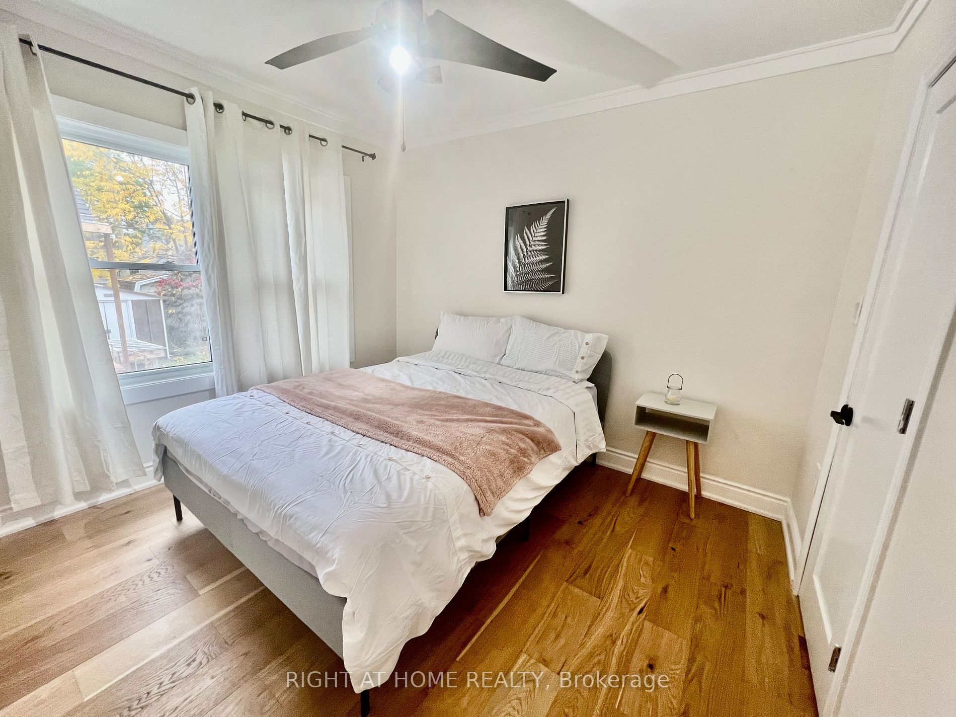 120 Eastchester Ave