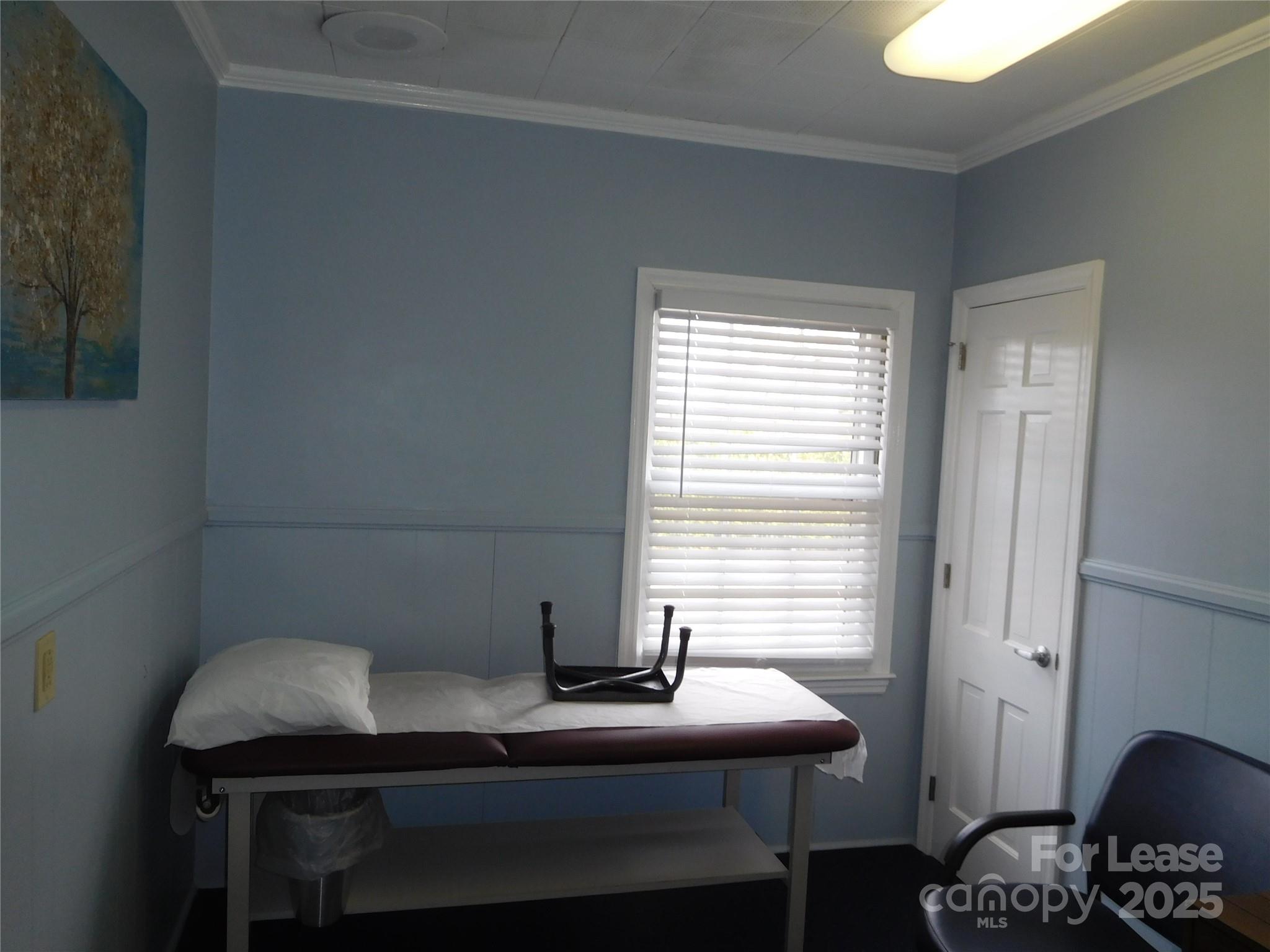 412 S Sutherland Avenue