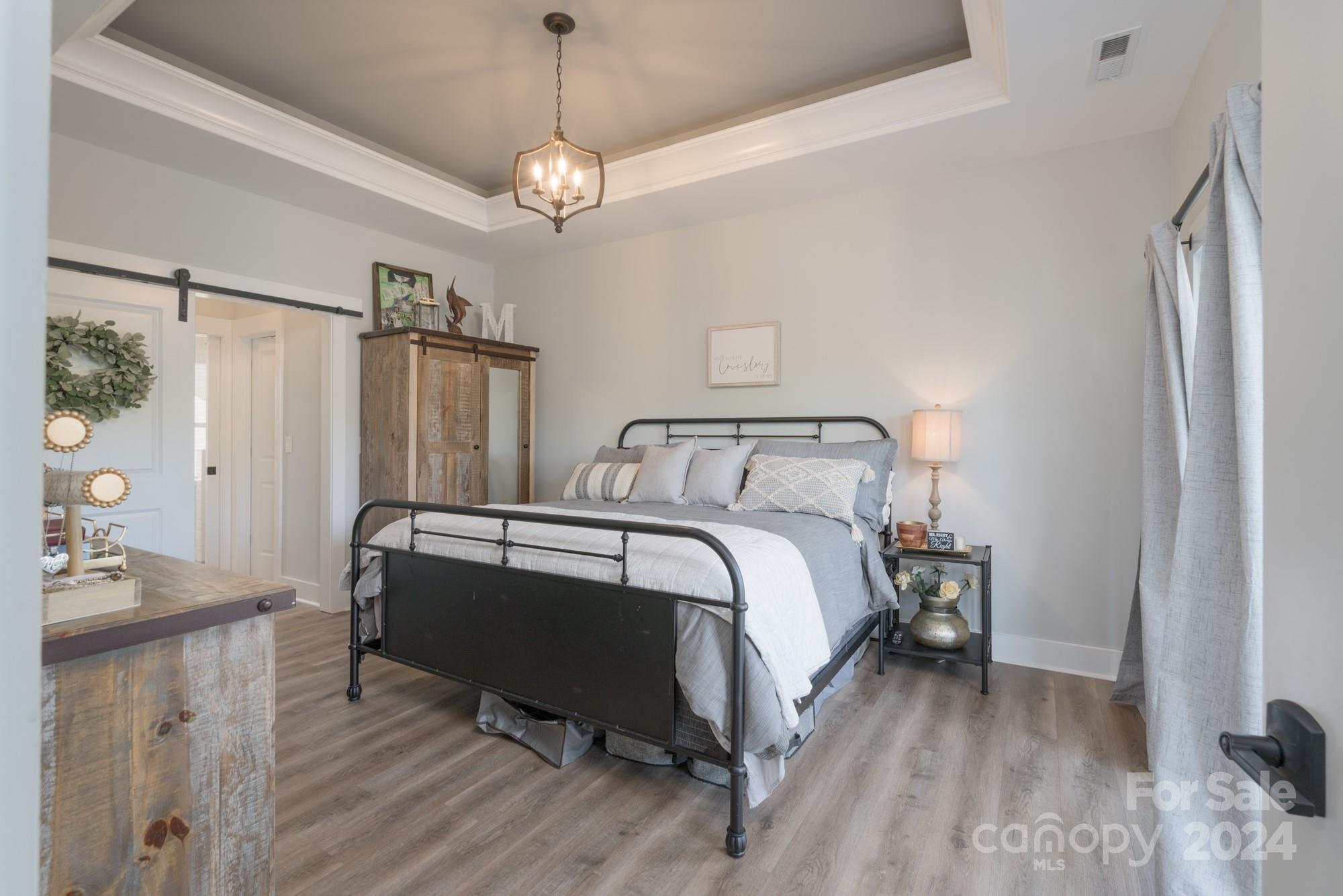 376 Landing Trail