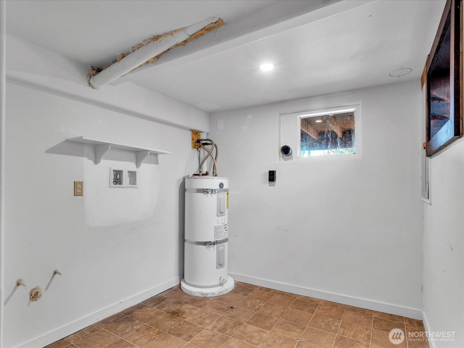 1819 Sunnyside Boulevard