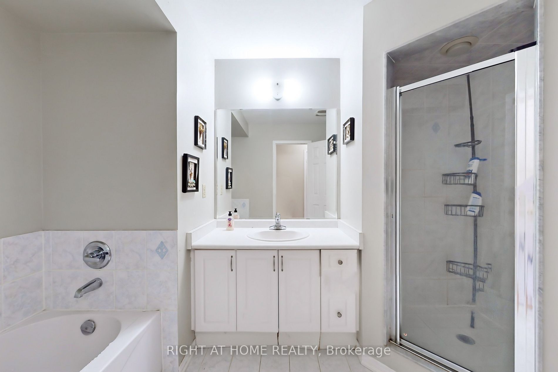 50 Argento Cres Upper