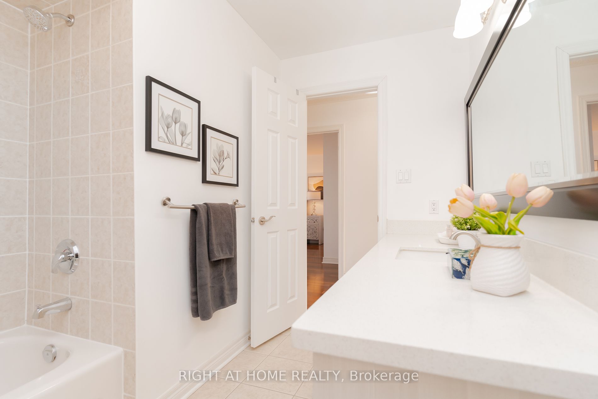 172 Kingsview Dr