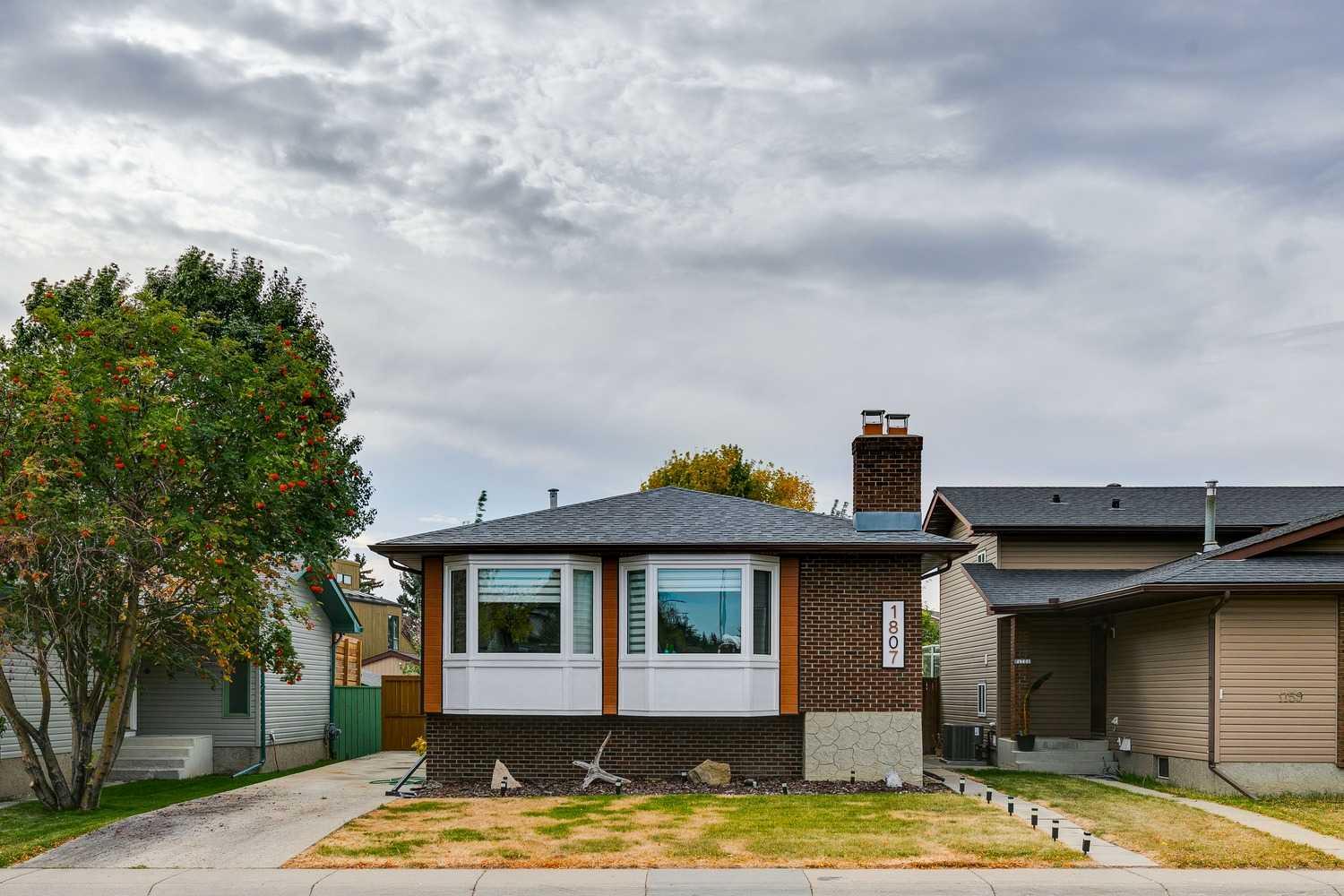 1807 Summerfield Boulevard SE