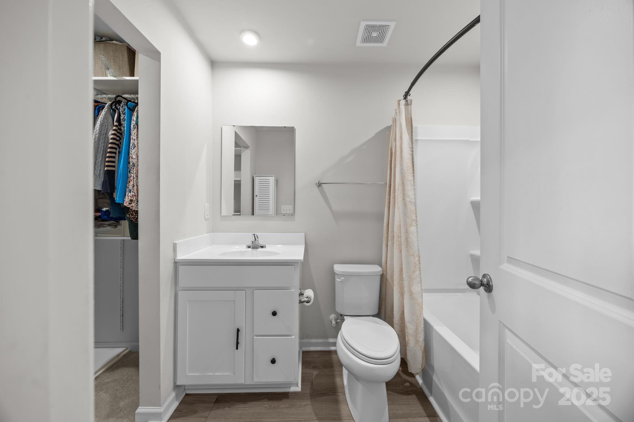 3044 Fiddlewood Street