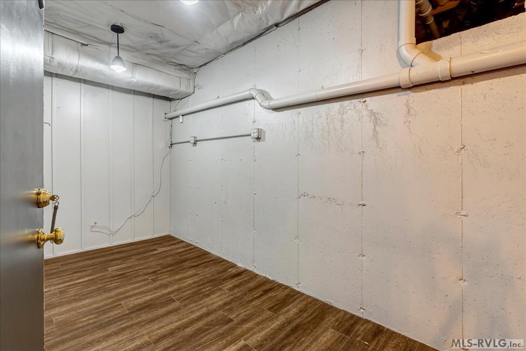 593 Stoney Cross Road