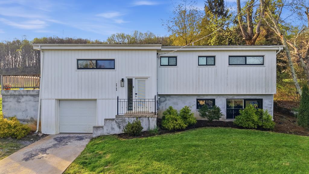 This modern and affordable home awaits you in Meadowview, Virginia! Country living yet convenient to Interstate 81, owners can enjoy rural living with modern amenities nearby. Property is located near Emory & Henry College and could be used as a rental for students and faculty alike. Buyer's and Buyer's Agent to verify all information, which is provided only as a courtesy.