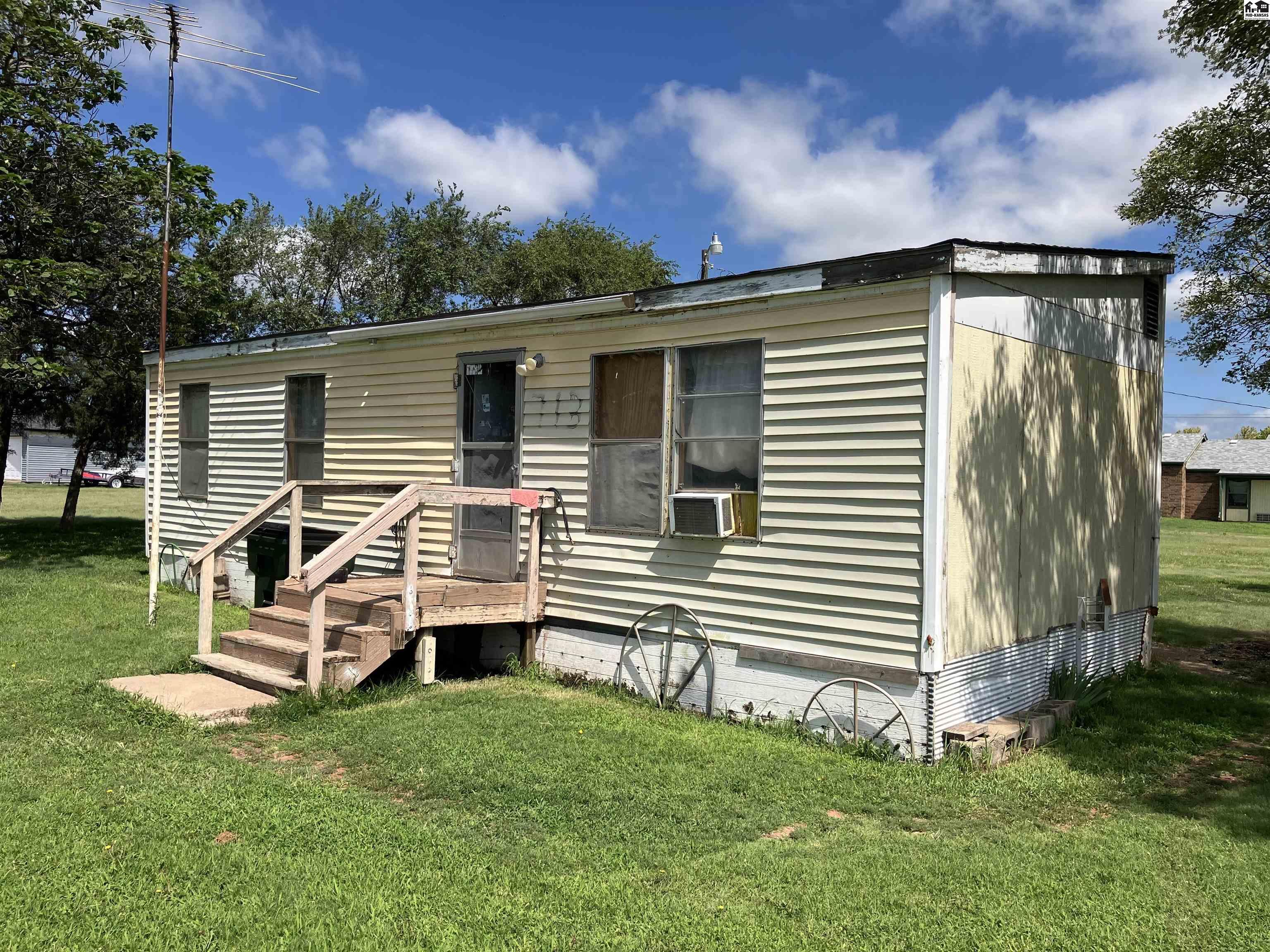 713 E South Ave