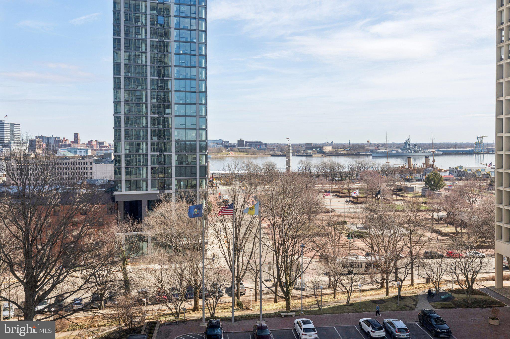 210 Locust Street 7AW