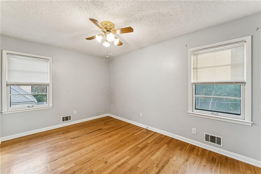 5007 Outlook Street