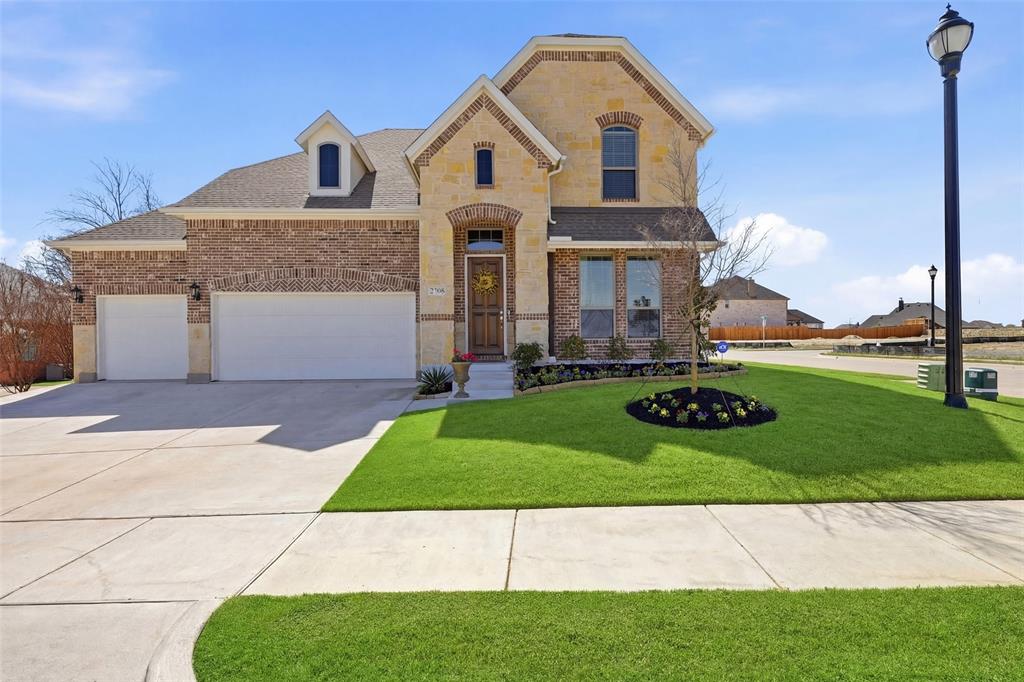 2708 W Cascade Drive