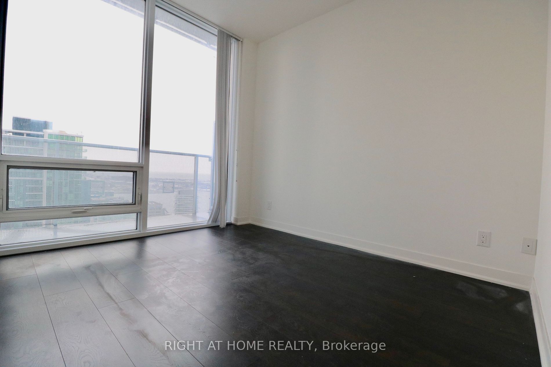 88 Harbour St 4904