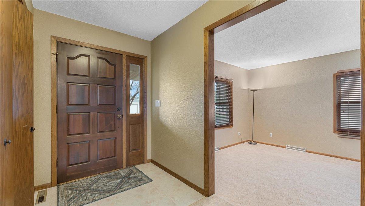21 2nd Avenue NE