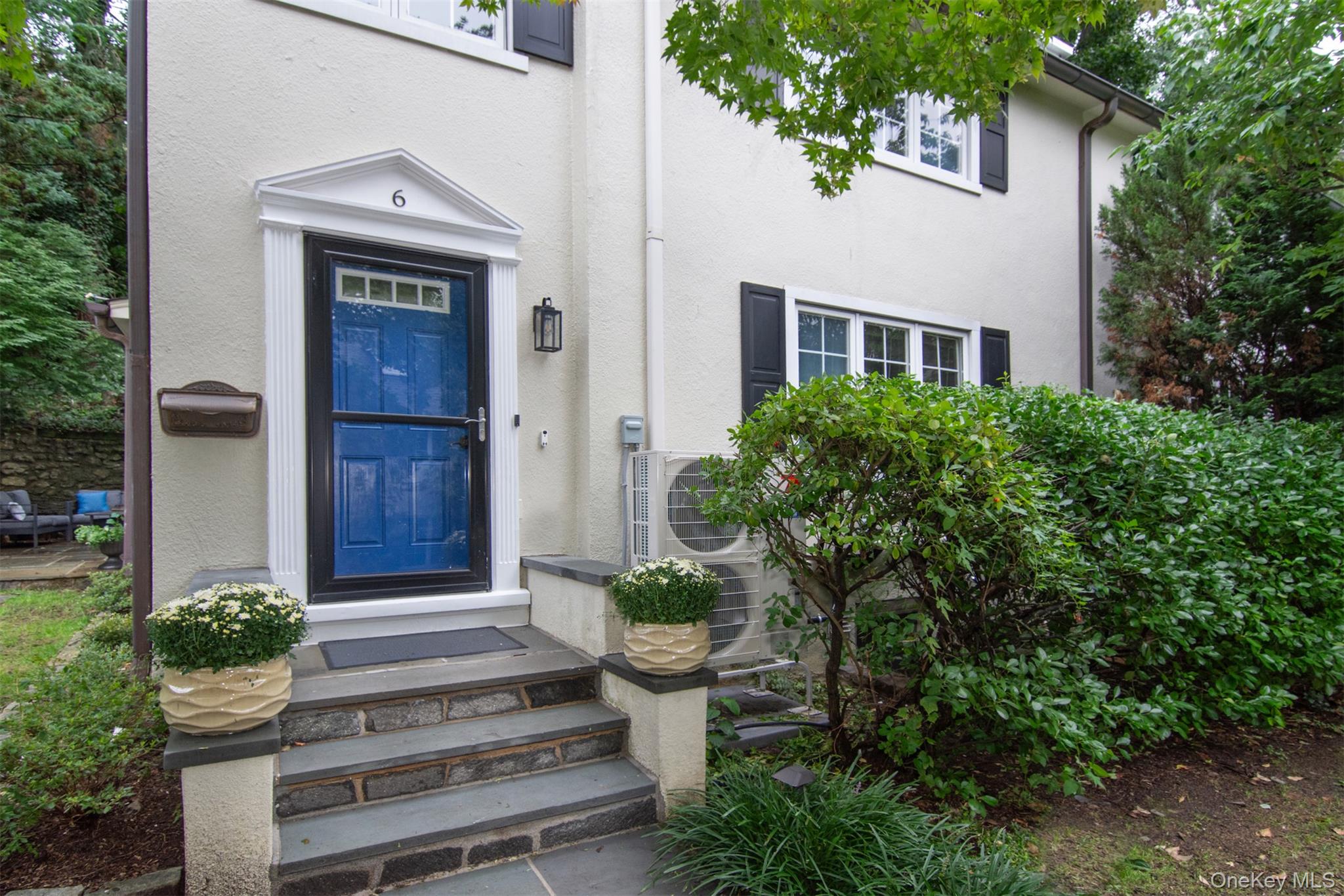 6 Beverly Road