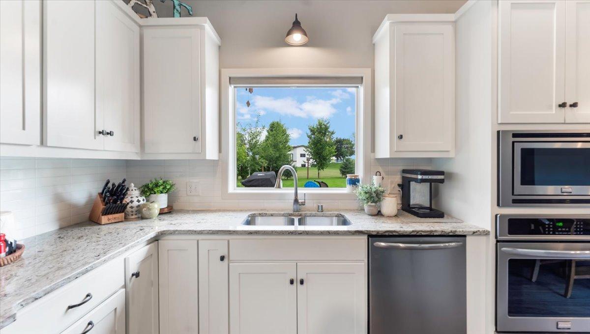 1905 Sandstone Court