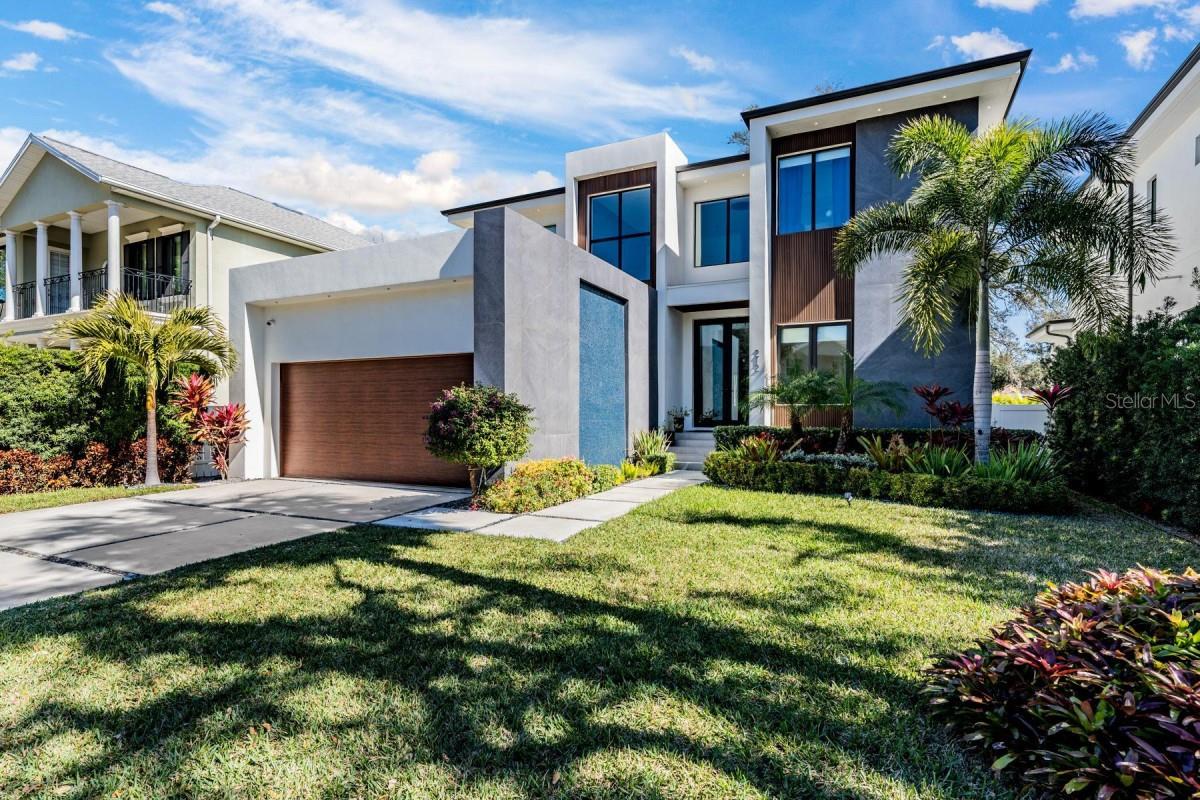 212 S Renellie Drive