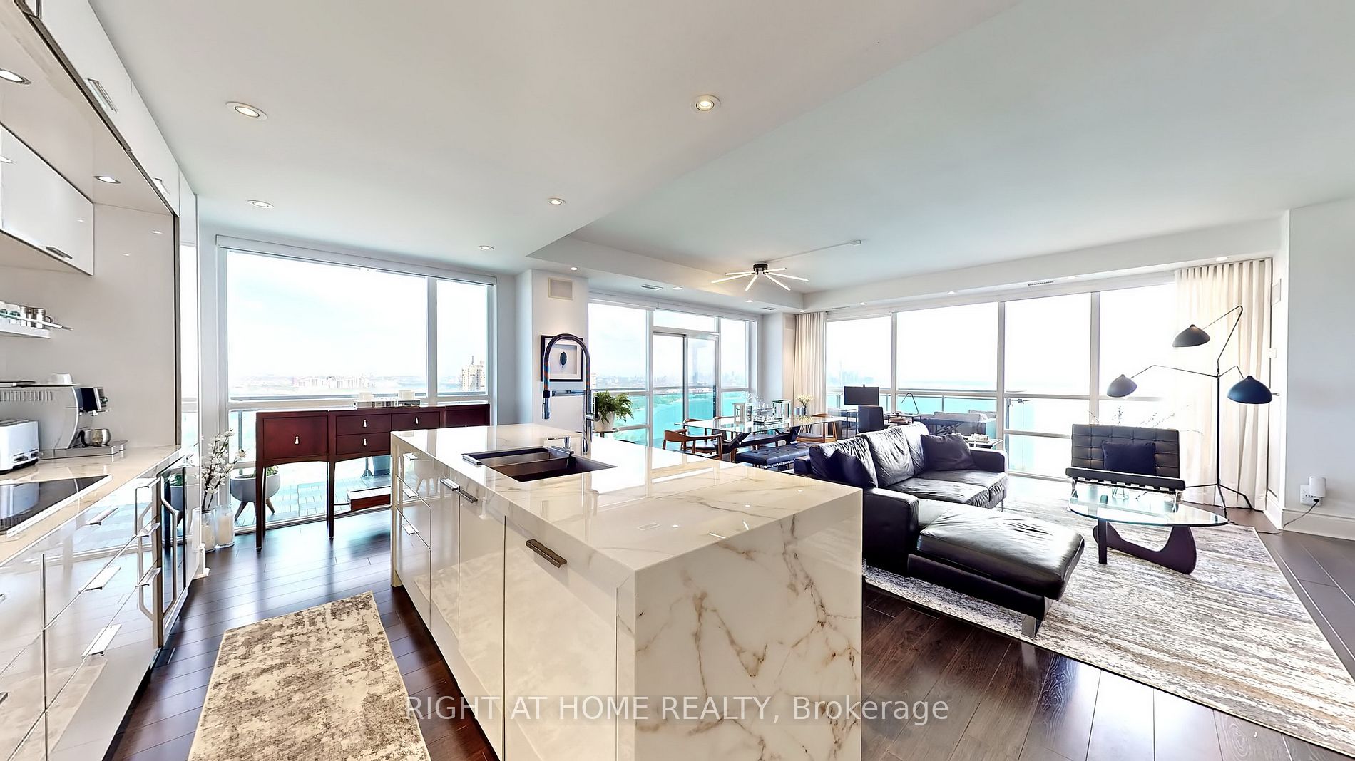 16 Brookers Lane Lph04