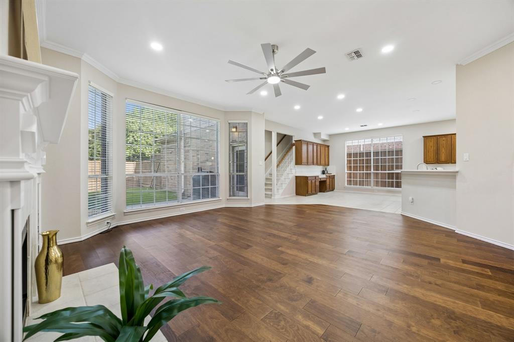 415 Mainsail Drive