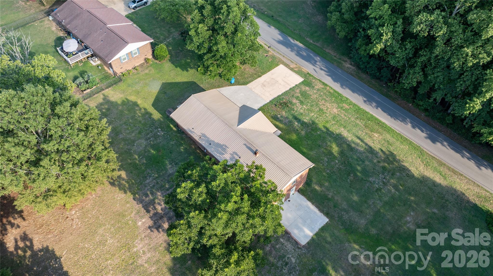 2209 Woodhurst Lane