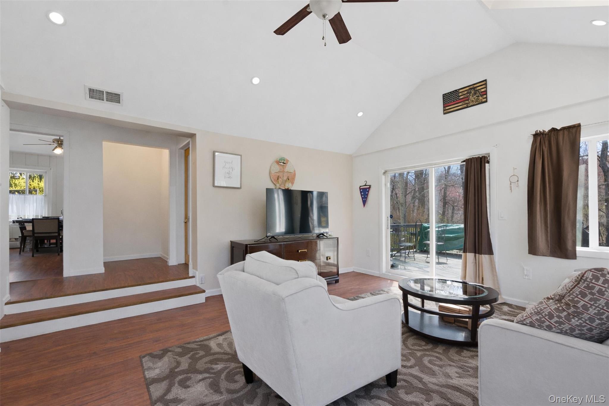 35 Highland Road