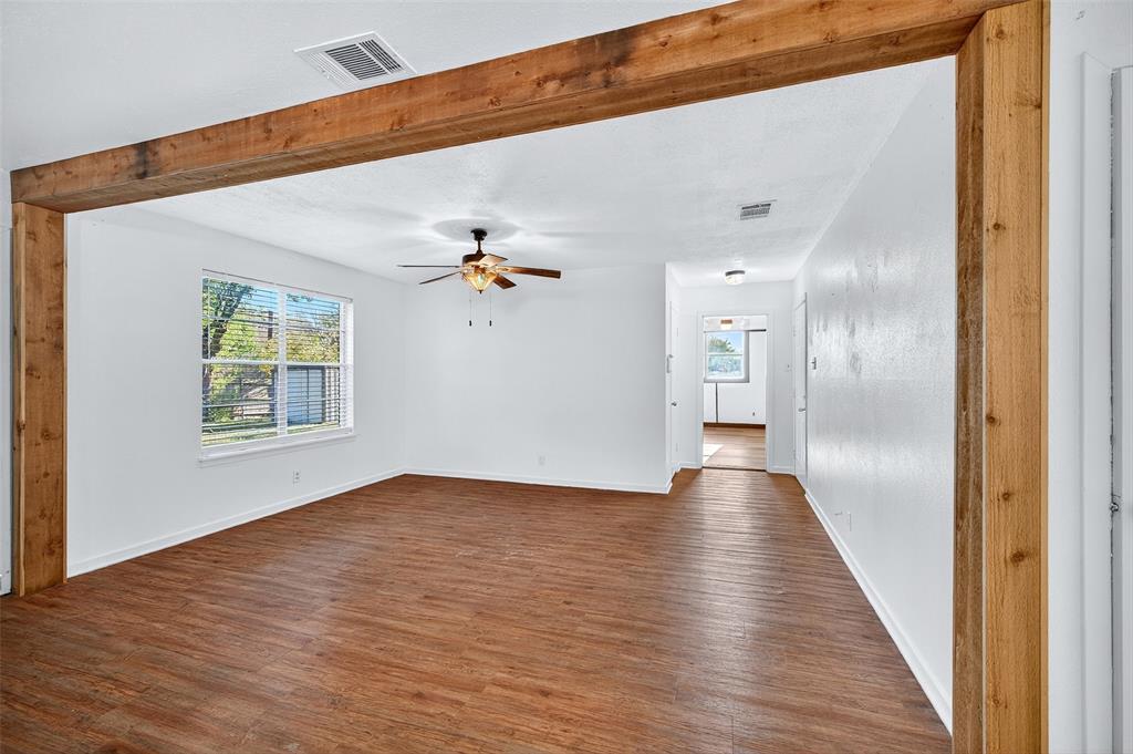 143 N Imperial Drive