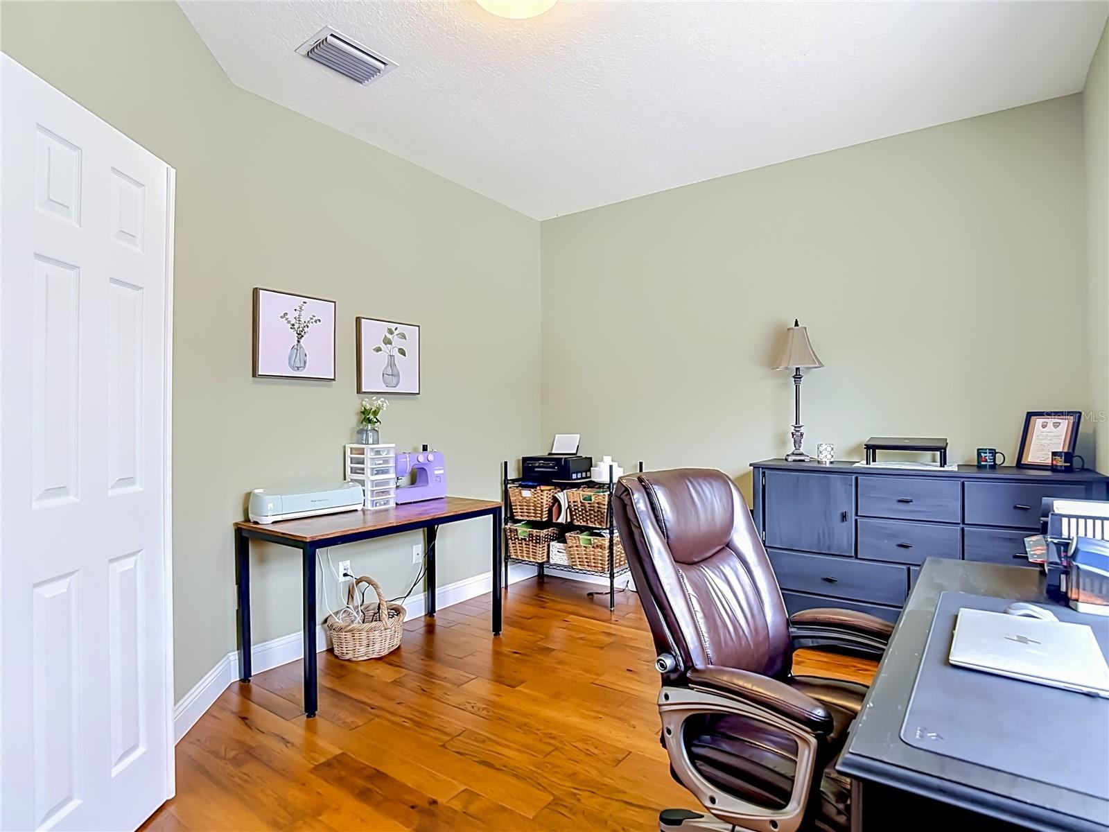 19101 Golden Cacoon Place