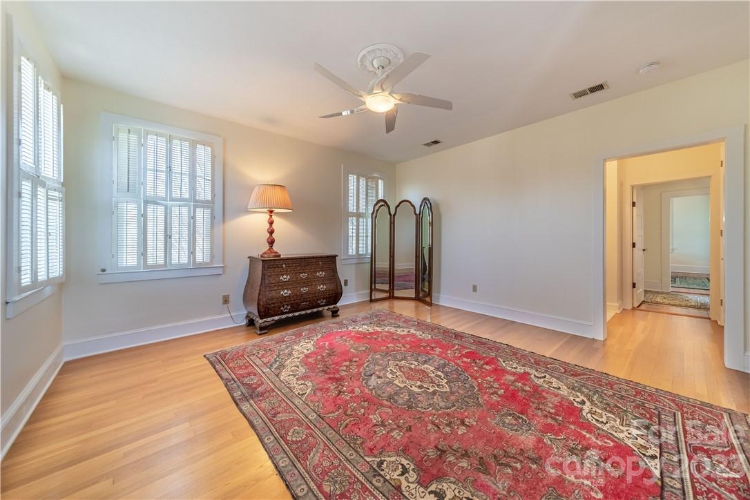 600 West Union Street