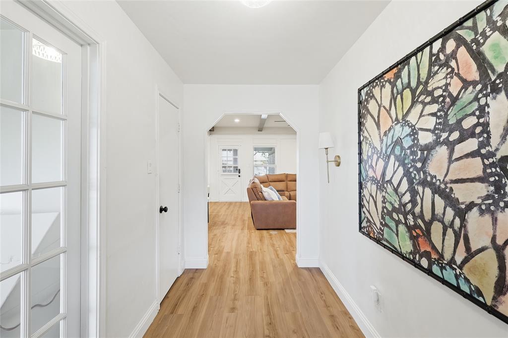 5008 Lake View Circle