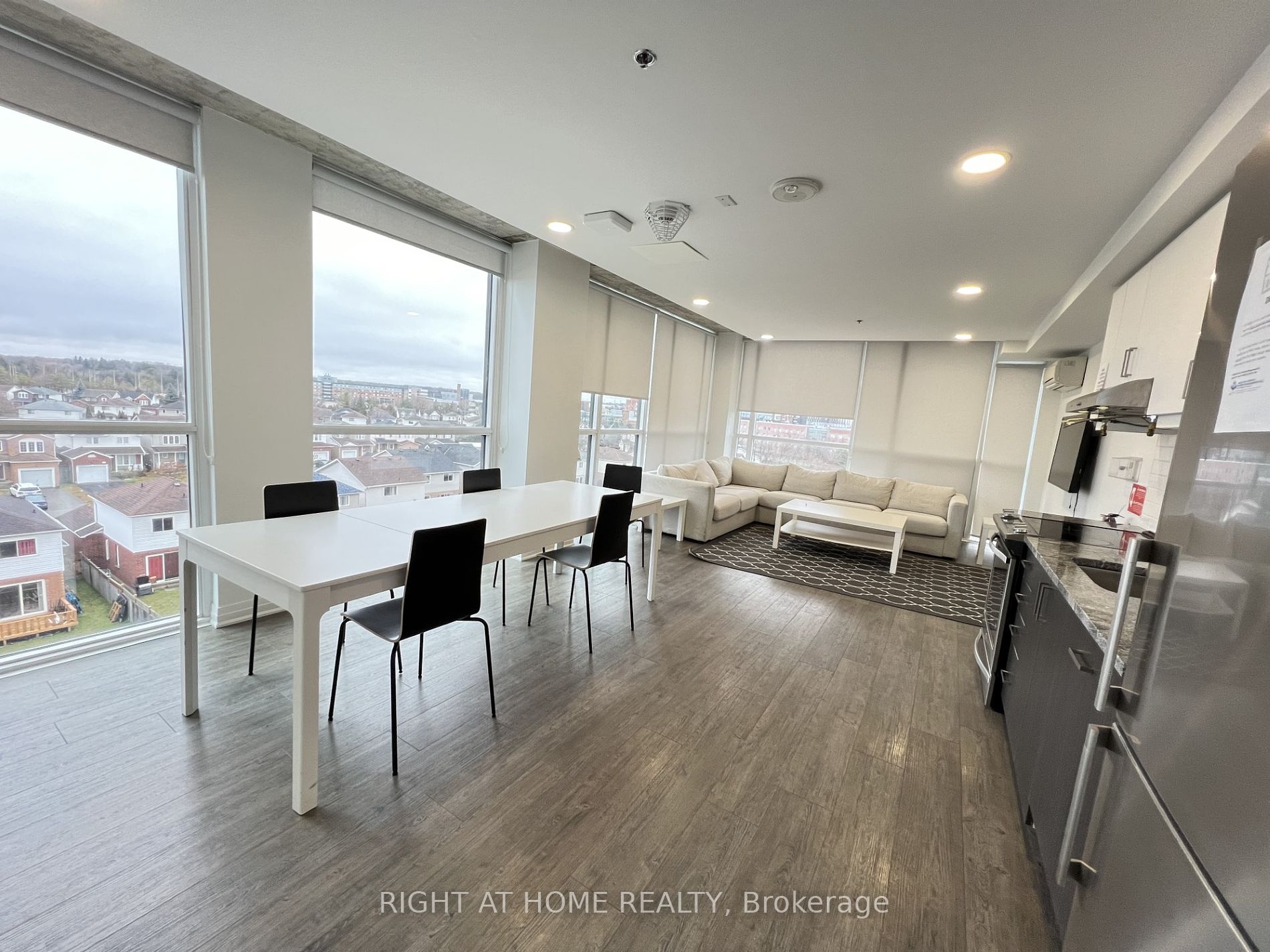 1900 N Simcoe St 508
