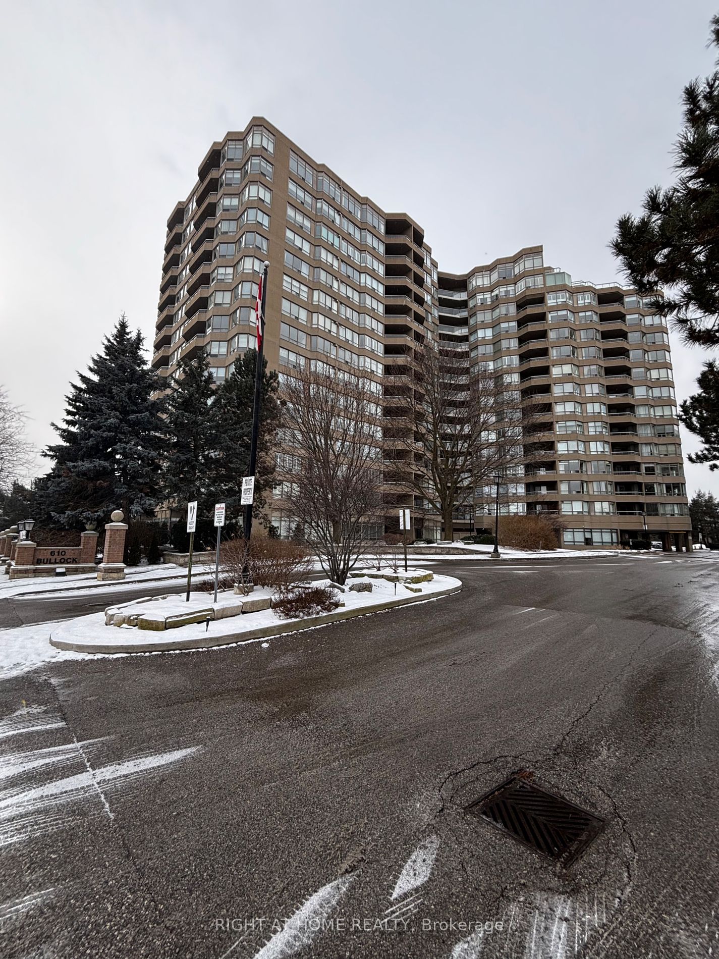 610 Bullock Dr 415