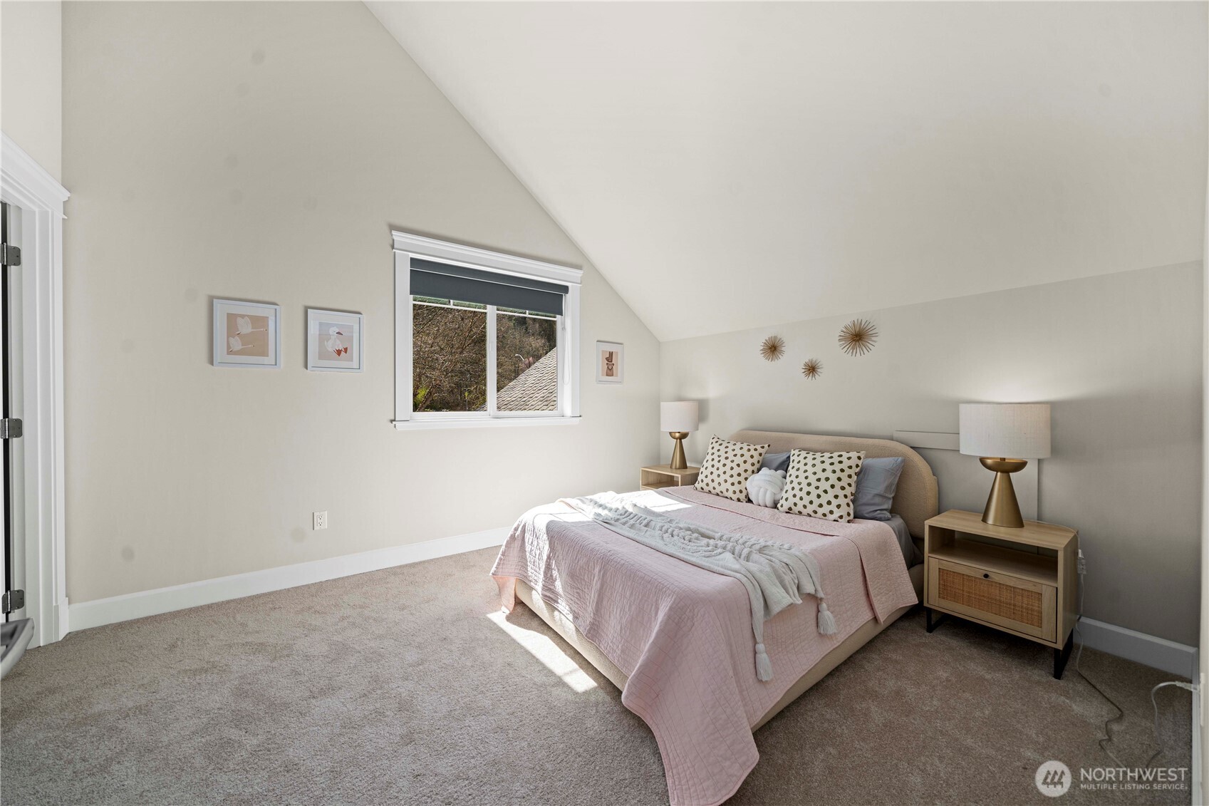 11028 E Riverside Drive