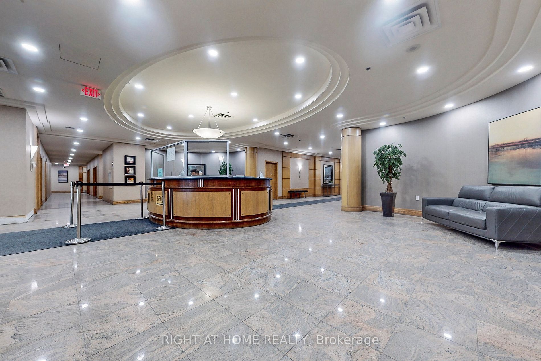 5500 Yonge St 1002