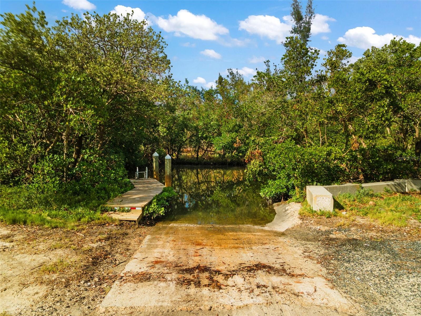 7325 Holly Road