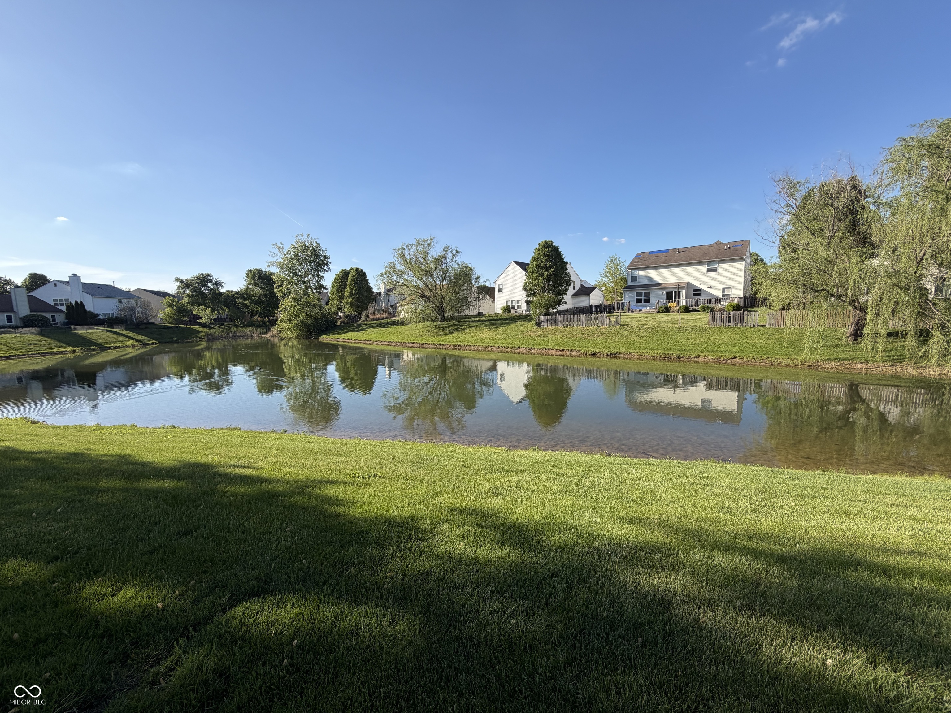 5752 Columbia Circle S