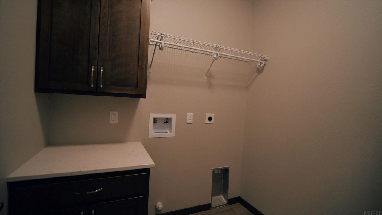 810 Parkside Lane