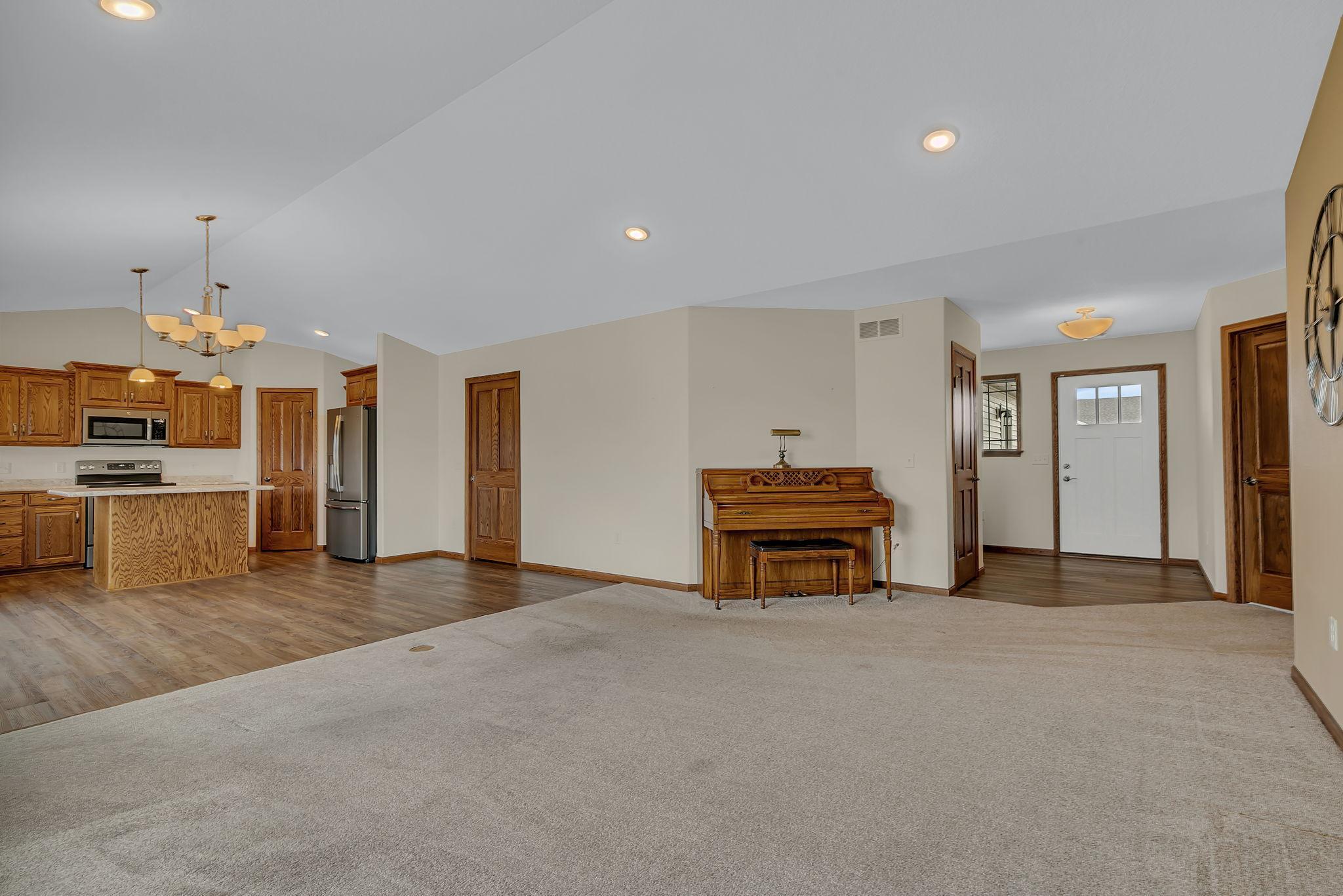 113 Glenview Loop