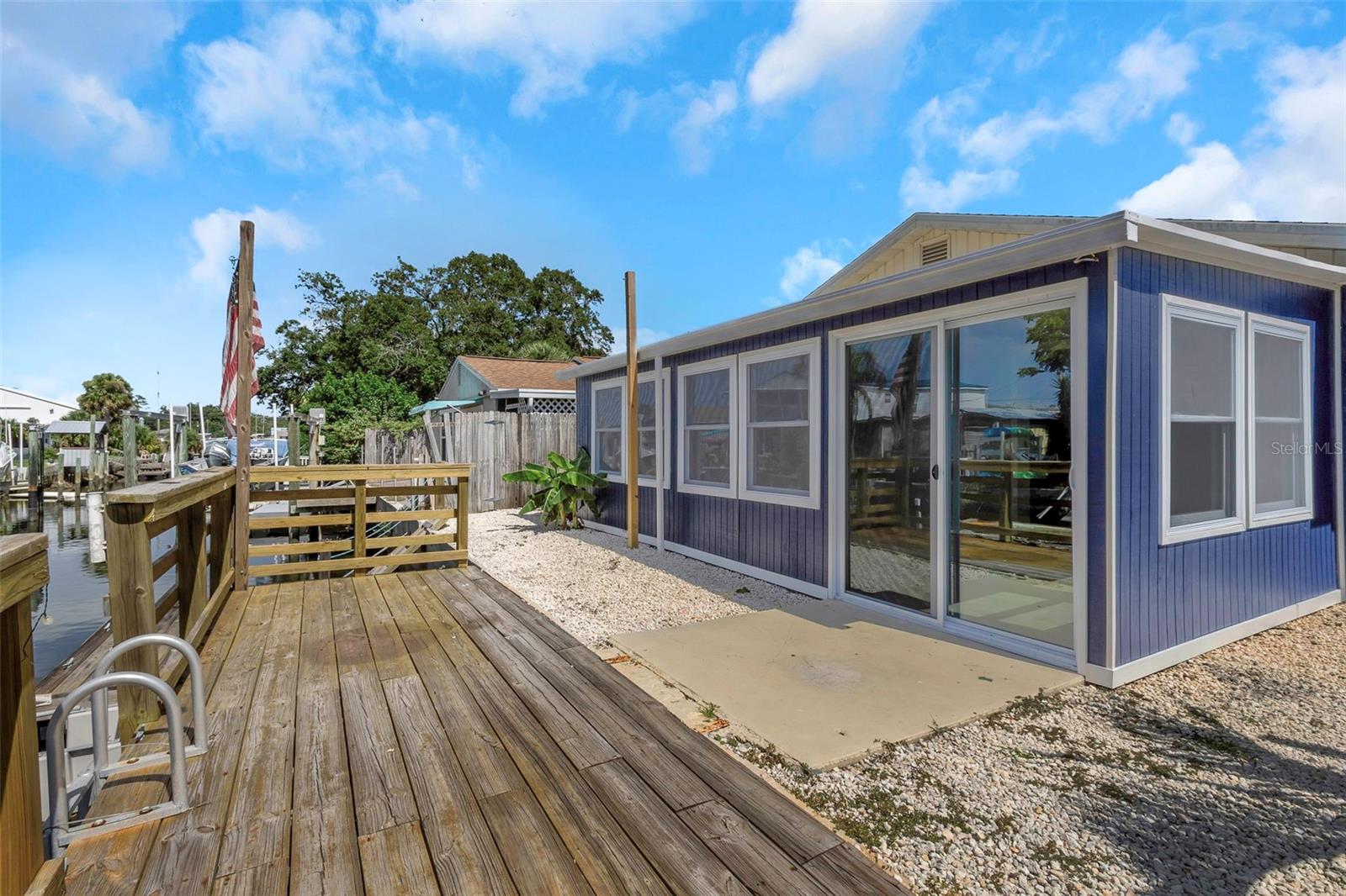 6819 Sanderling Lane