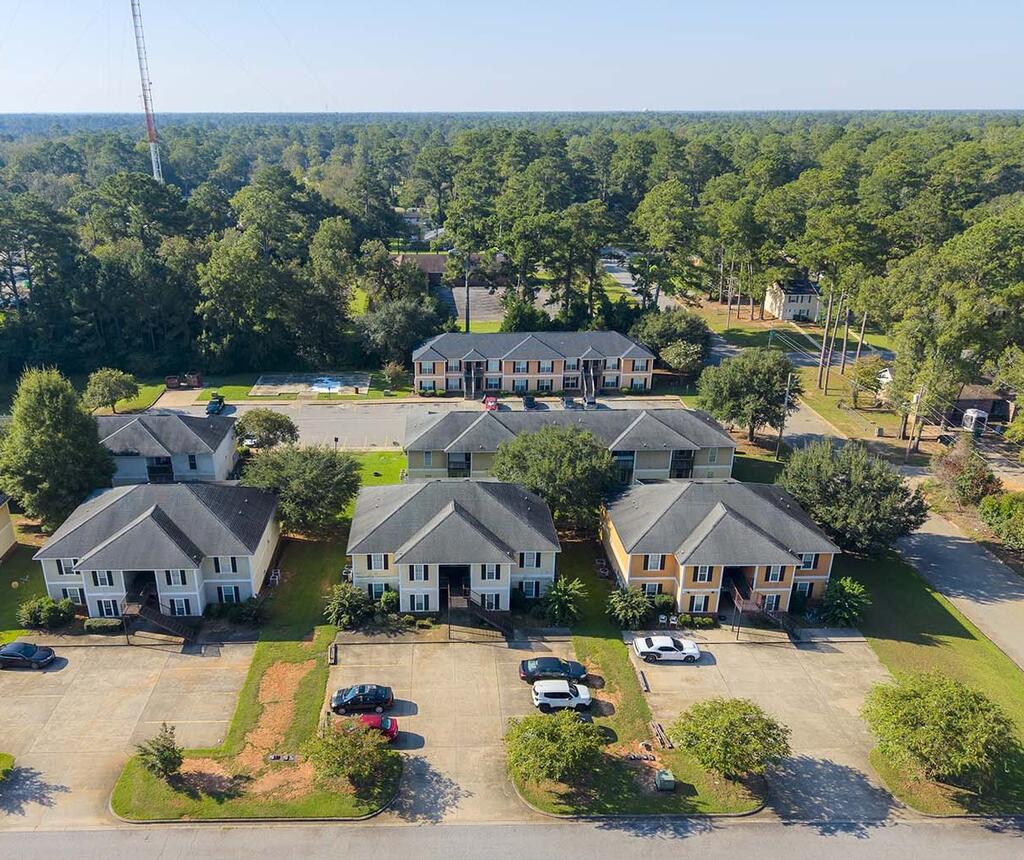 2526/28/ Hilltop Drive