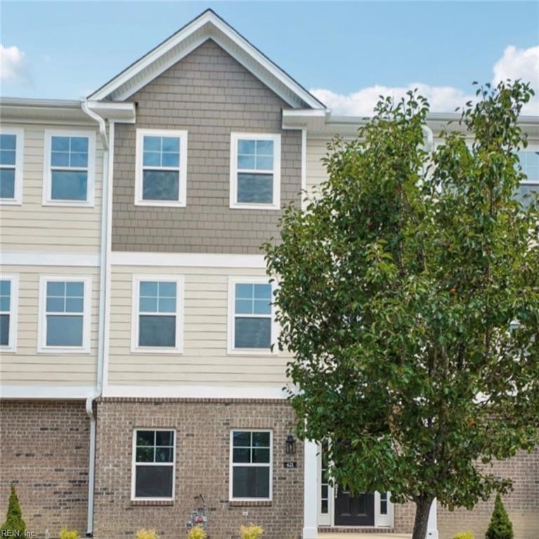 621 Commonwealth Drive