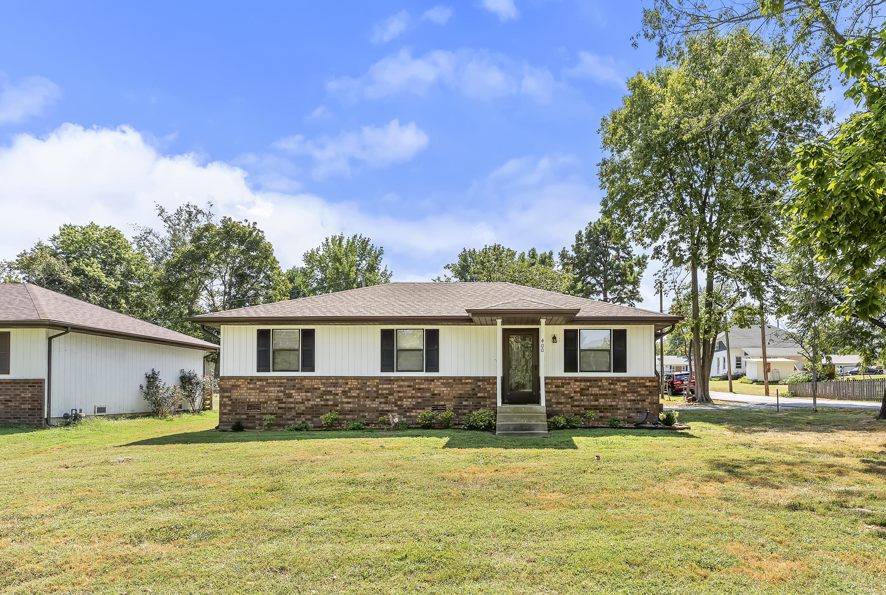 400 E Elm Street