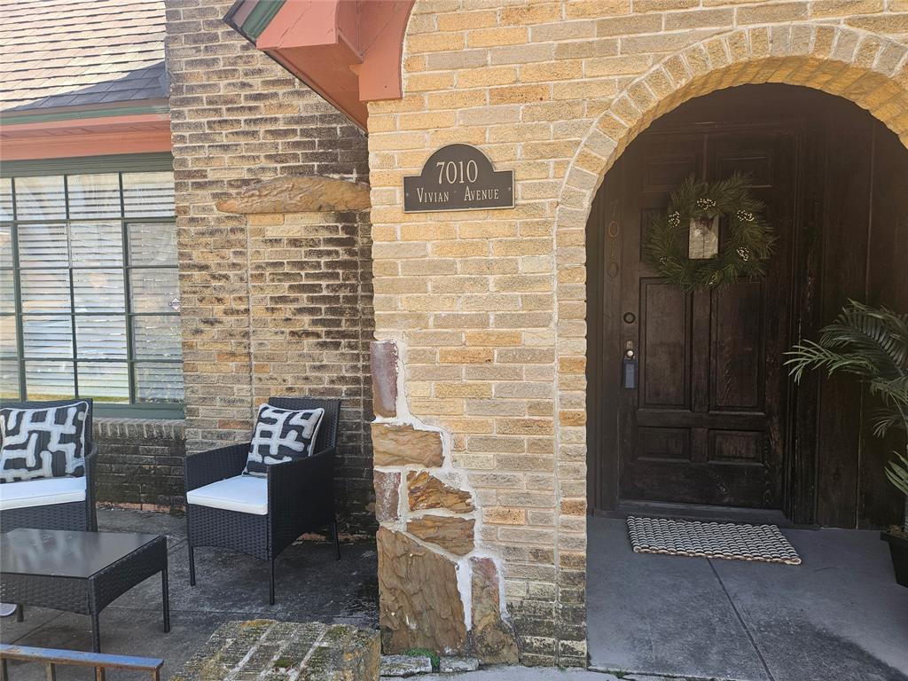 7010 Vivian Avenue