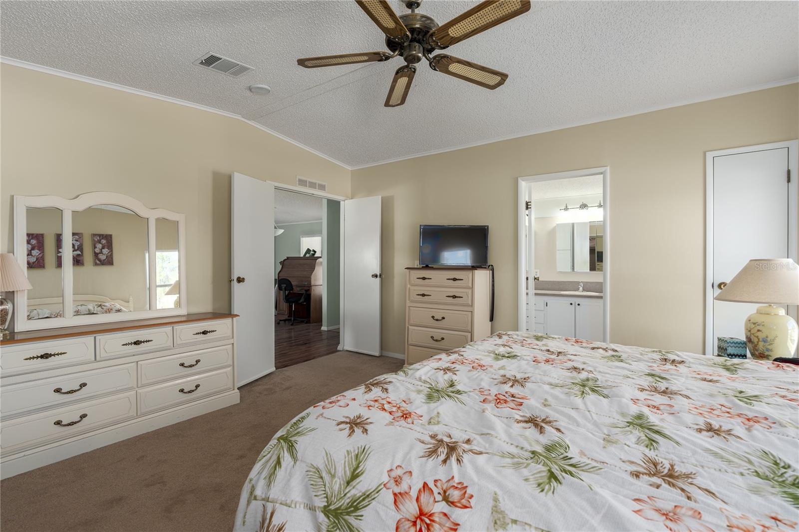 8409 Imperial Circle