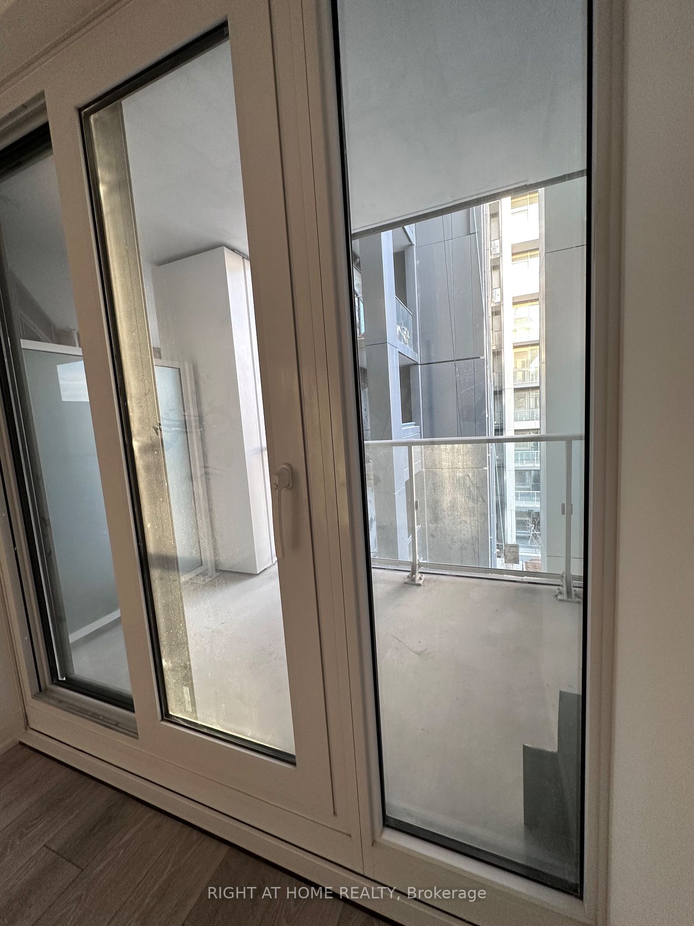 2020 Bathurst Ave 608