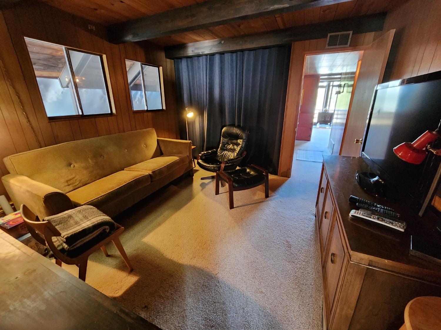 735 Bloods Ridge Road