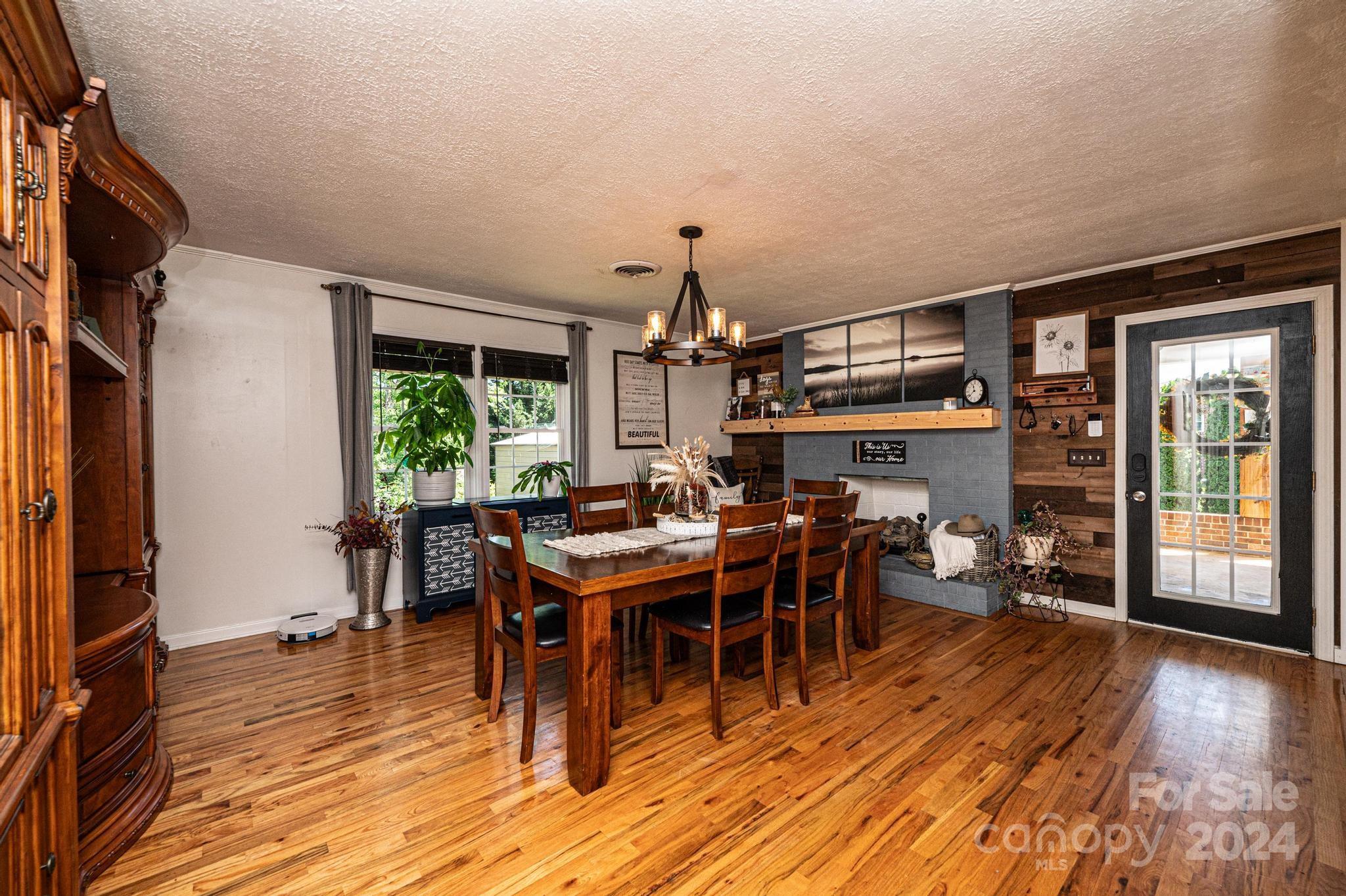 4706 Sawmills School Road