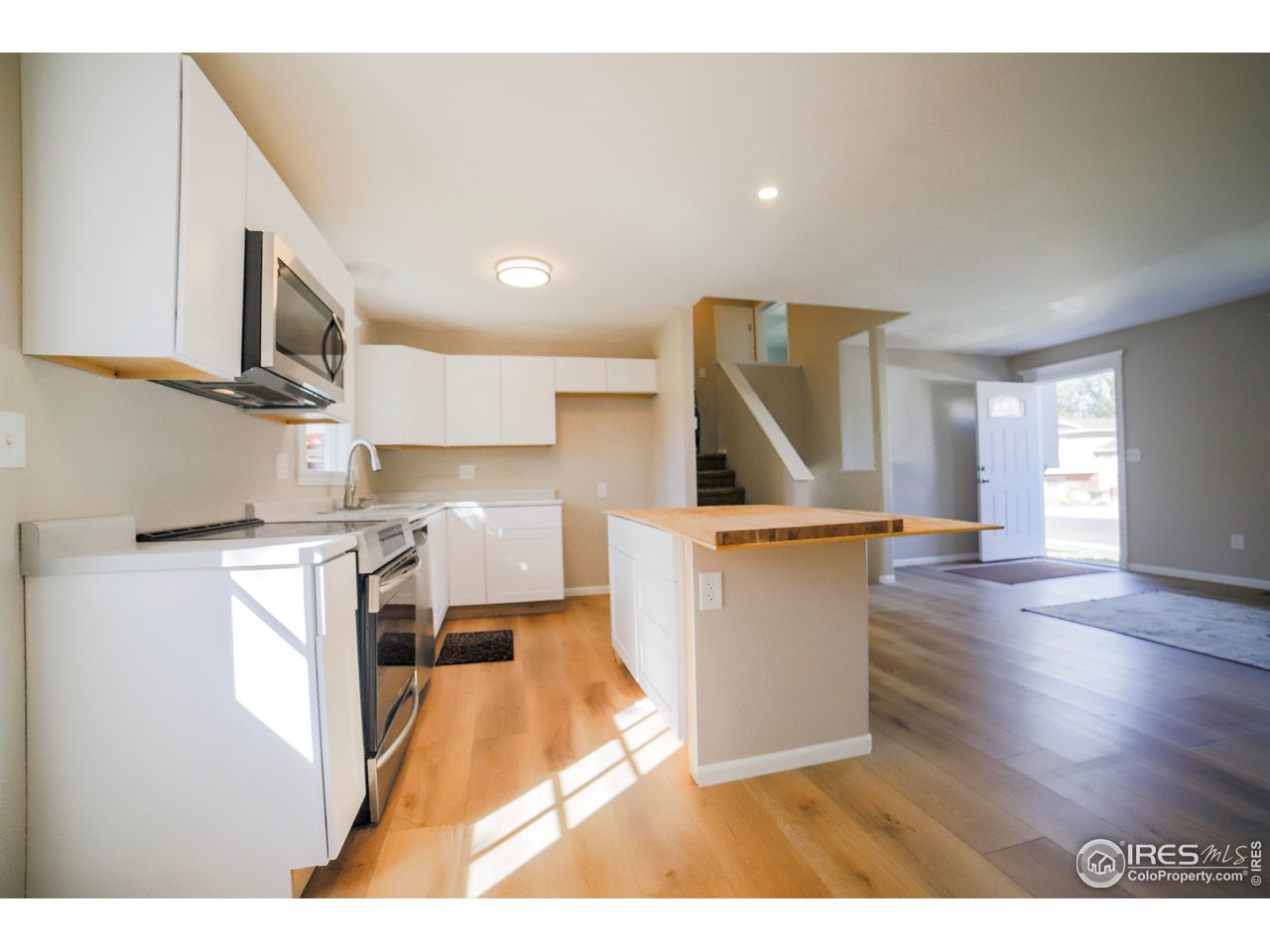 3953 Buena Vista Dr