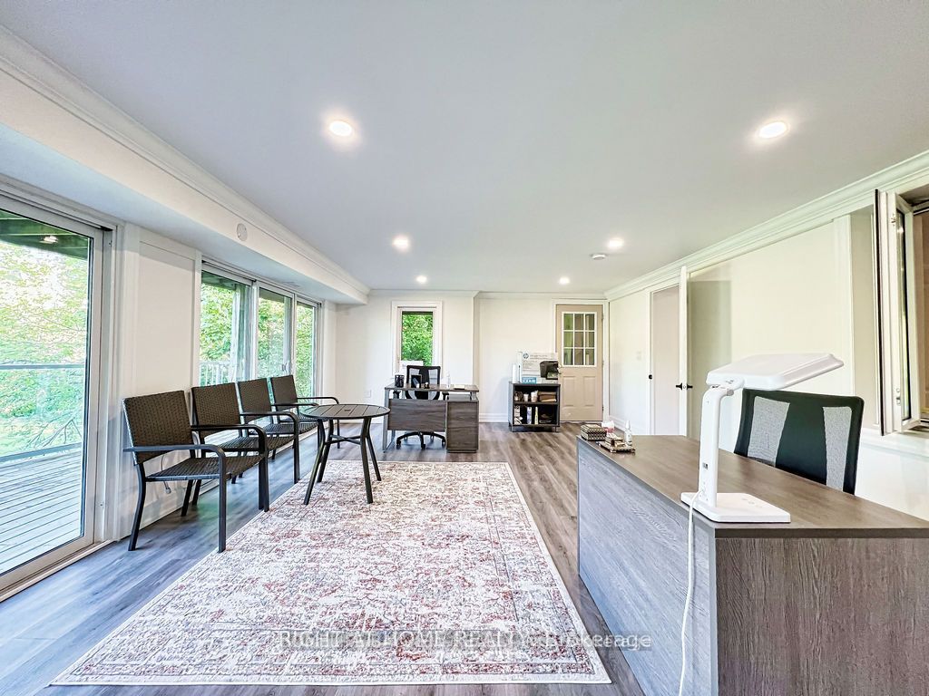 28 Bayview Park Lane