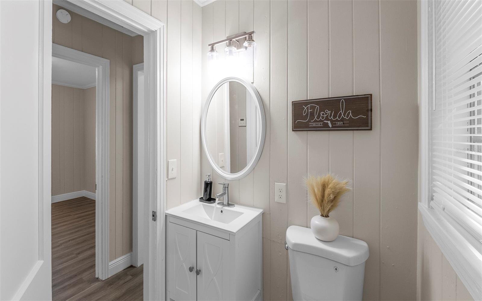 1710 W Perdiz Street