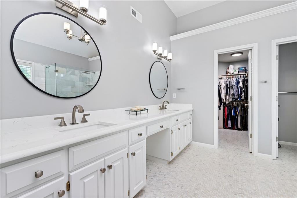 9407 W 124th Terrace