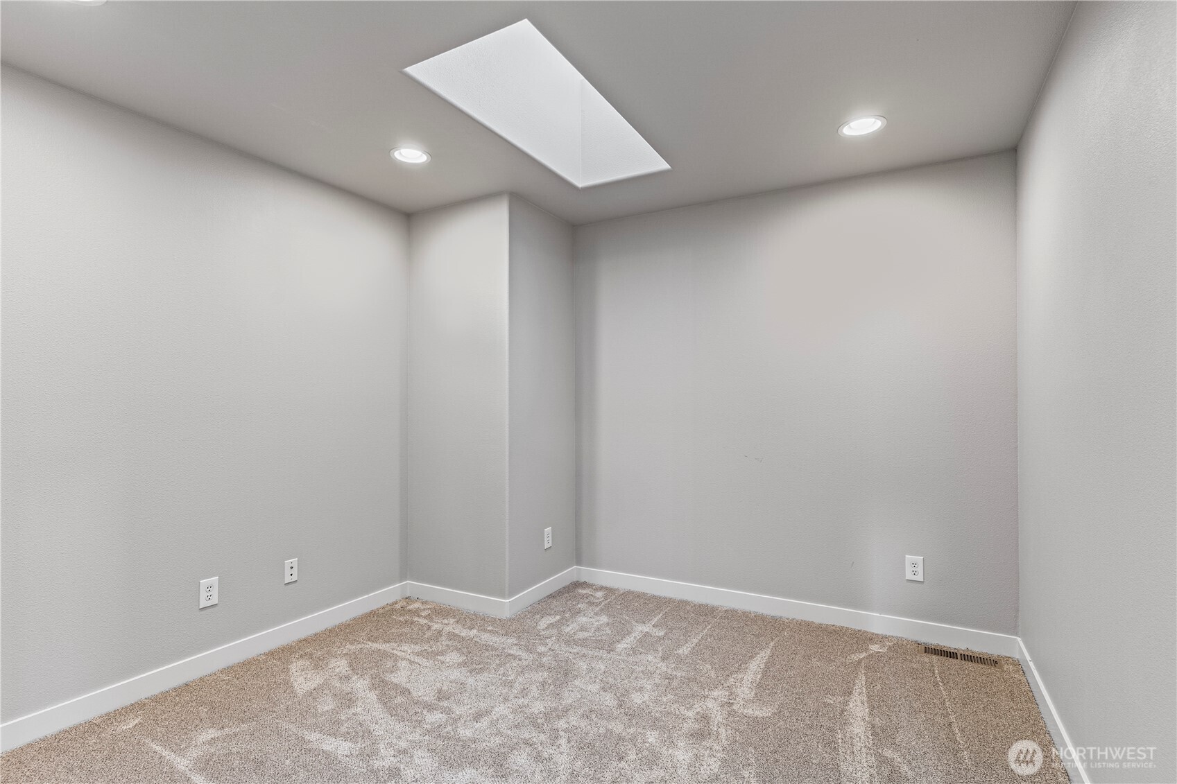 1509 Seahawk Drive
