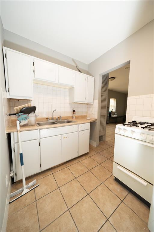 1316 Admiral Boulevard